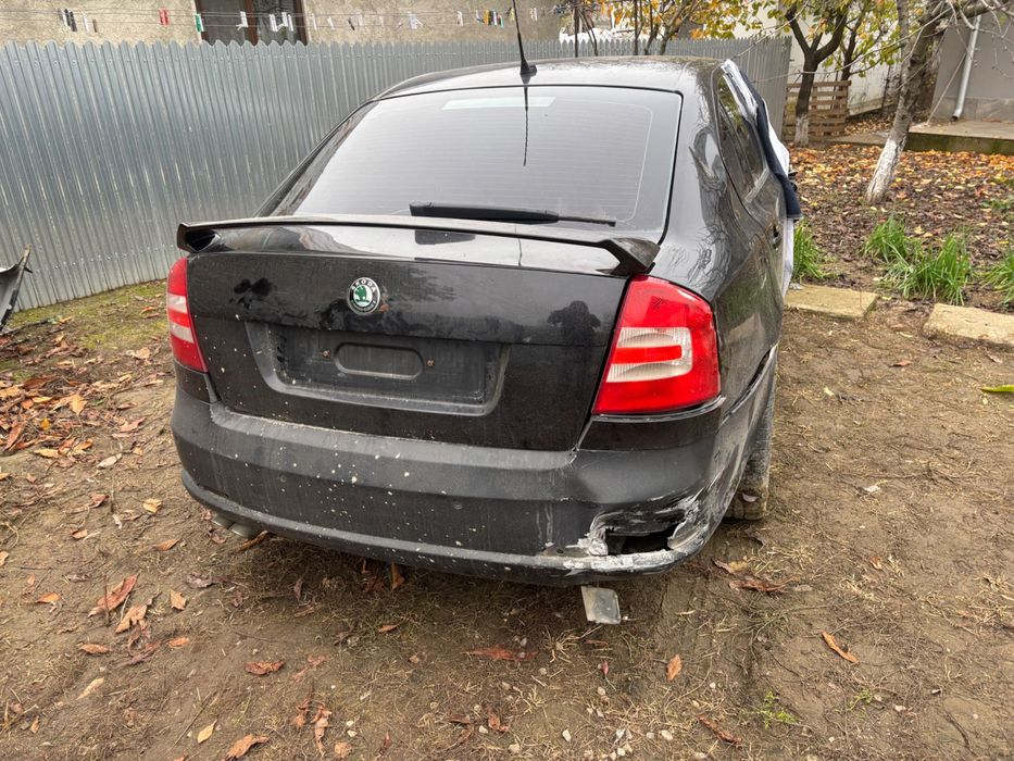 Dezmembrez Skoda 2 VRS 2.0 2007