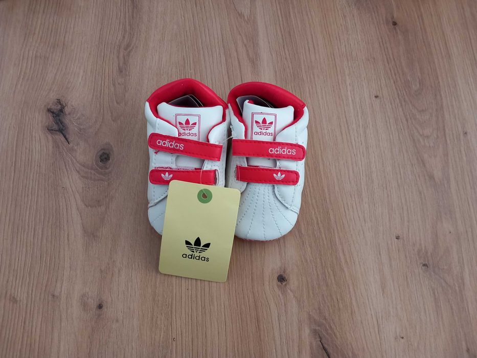 Бебешки маратонки - сникърси Adidas