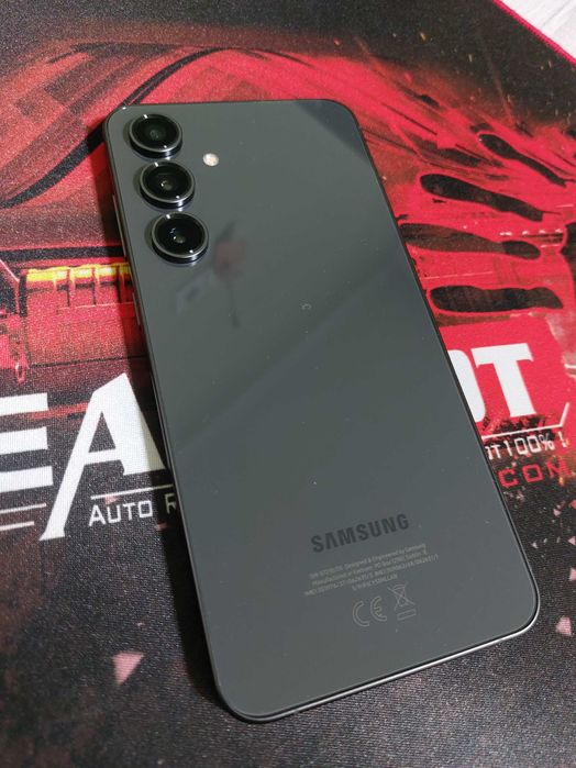 Samsung S24FE 8/256 в новом состоянии! Цвет "Графит - Graphite"