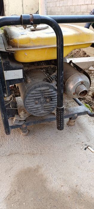 Движок 3 кловтлик бензин газ ишлаб турган Гарантия
