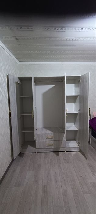 Shkaf sotiladi dastafka ustanovka bepul