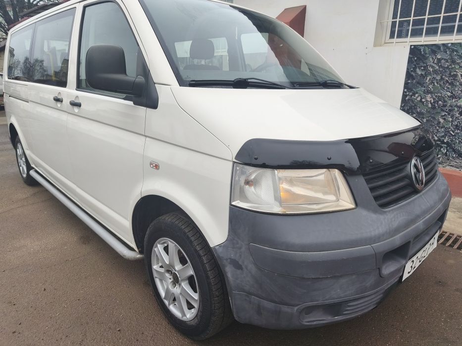 Autoturism VW Transporter T5, lung, 1.9 TDI, euro 4, 102 CP, 9 locuri