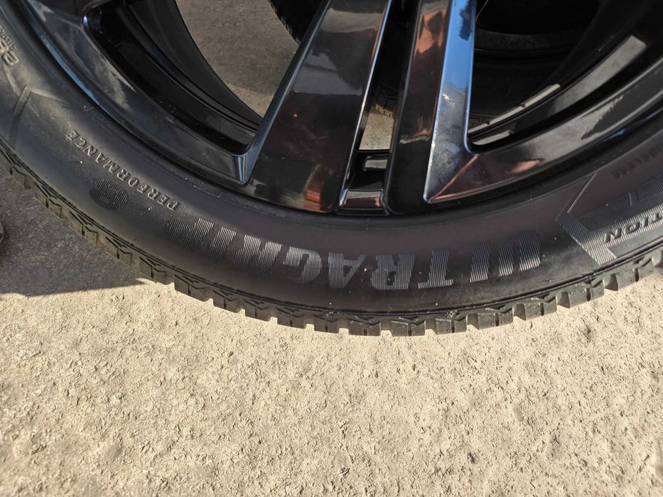 285 45 20 зимни гуми Goodyear Ultra grip 8