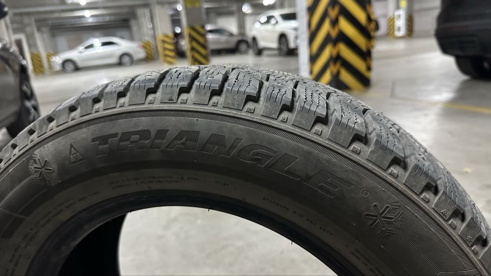 Продам зимни шины 215/60 r16