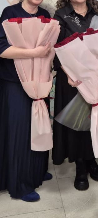 Продам букеты , метровые розы