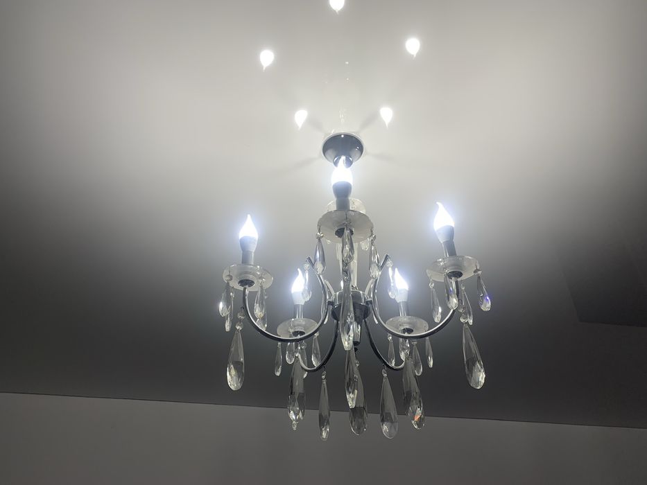 Продам люстры хрустальные