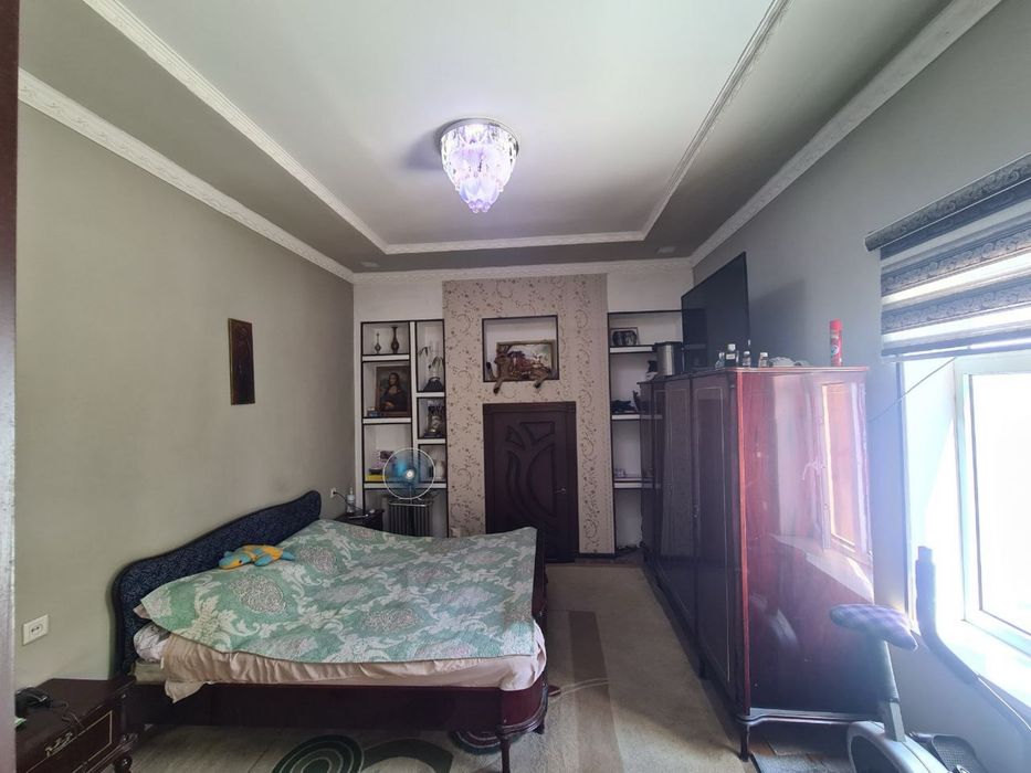 4 sotigli xovli sotiladi 5 ta xona