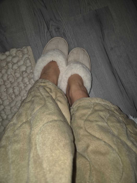 Papuci tip ugg dama Truffle Collection nr 36