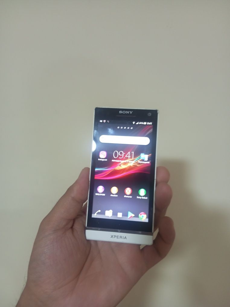 Sony xperia holati yaxshi