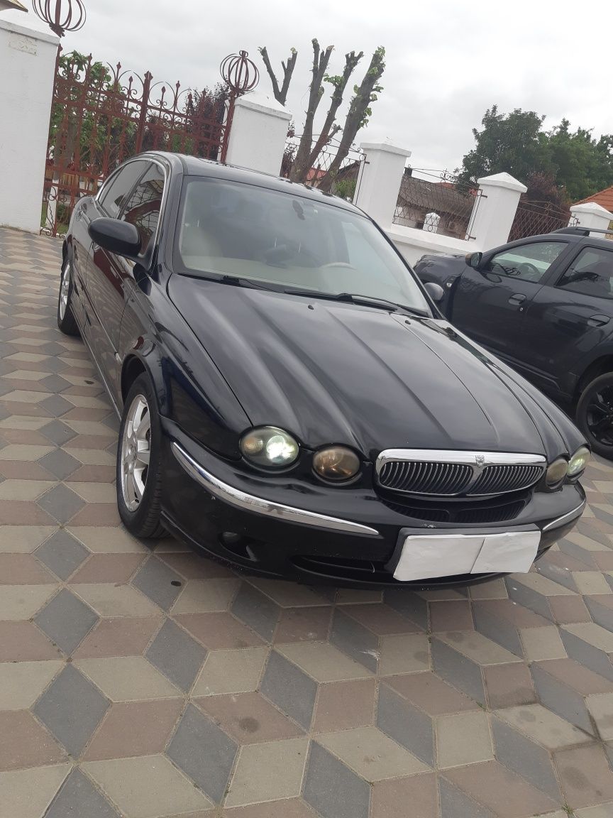 Autoturism Jaguar x-type de colectie