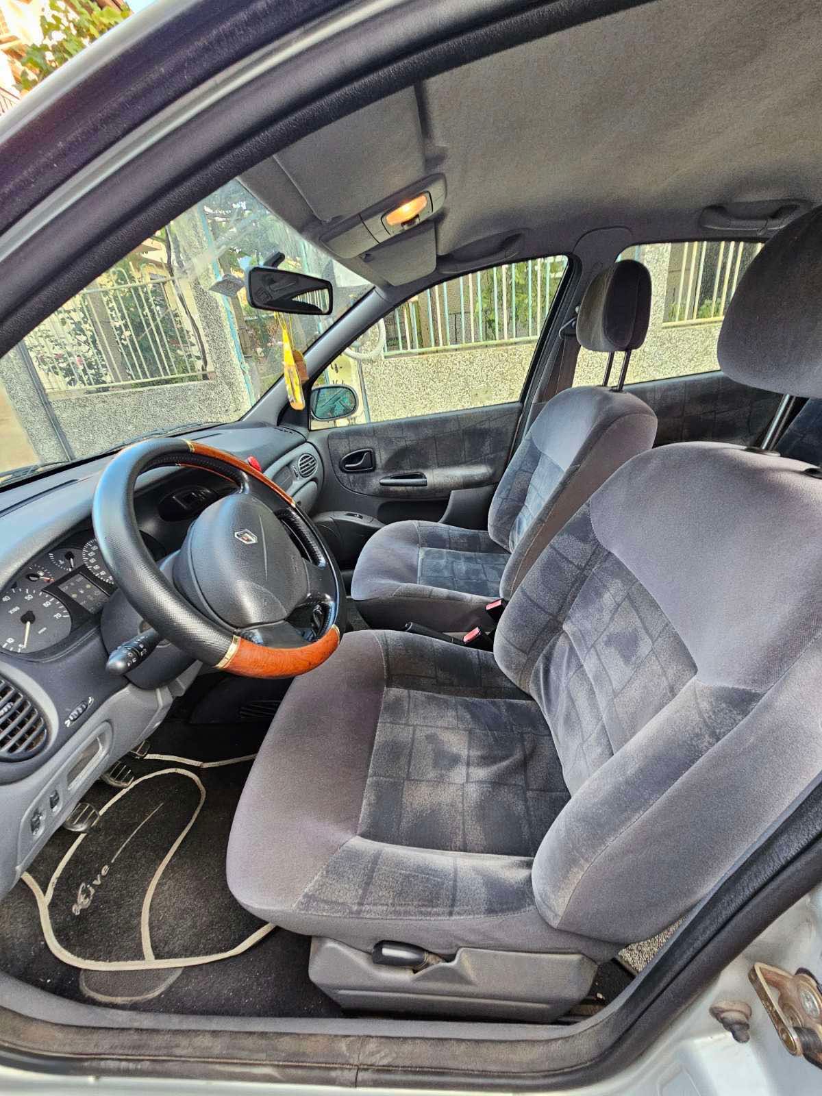 Renault Megane 1999