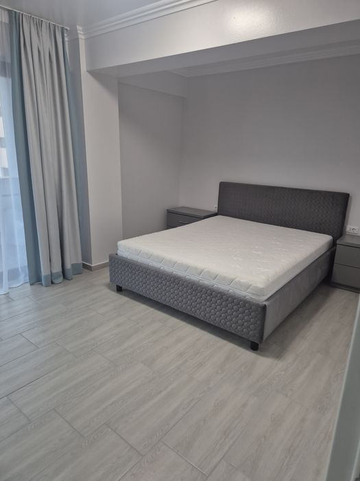 Inchiriez apartament 3 camere Bulevard