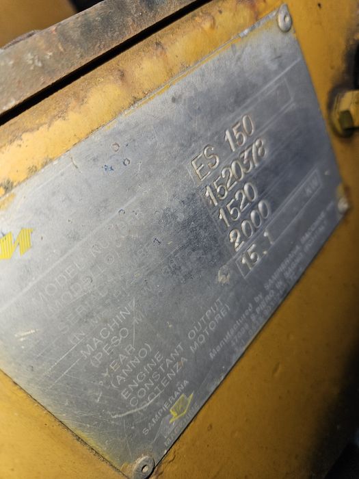 Miniexcavator , an fabricatie 2000, 4262 ore functionare