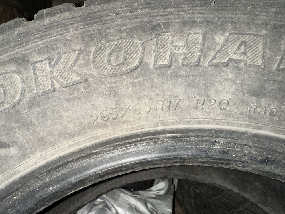 Продам Б/У Шины зимнии Yokohama 265/65/R17