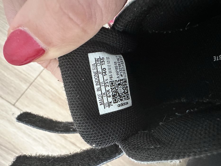 Маратонки Адидас 23номер