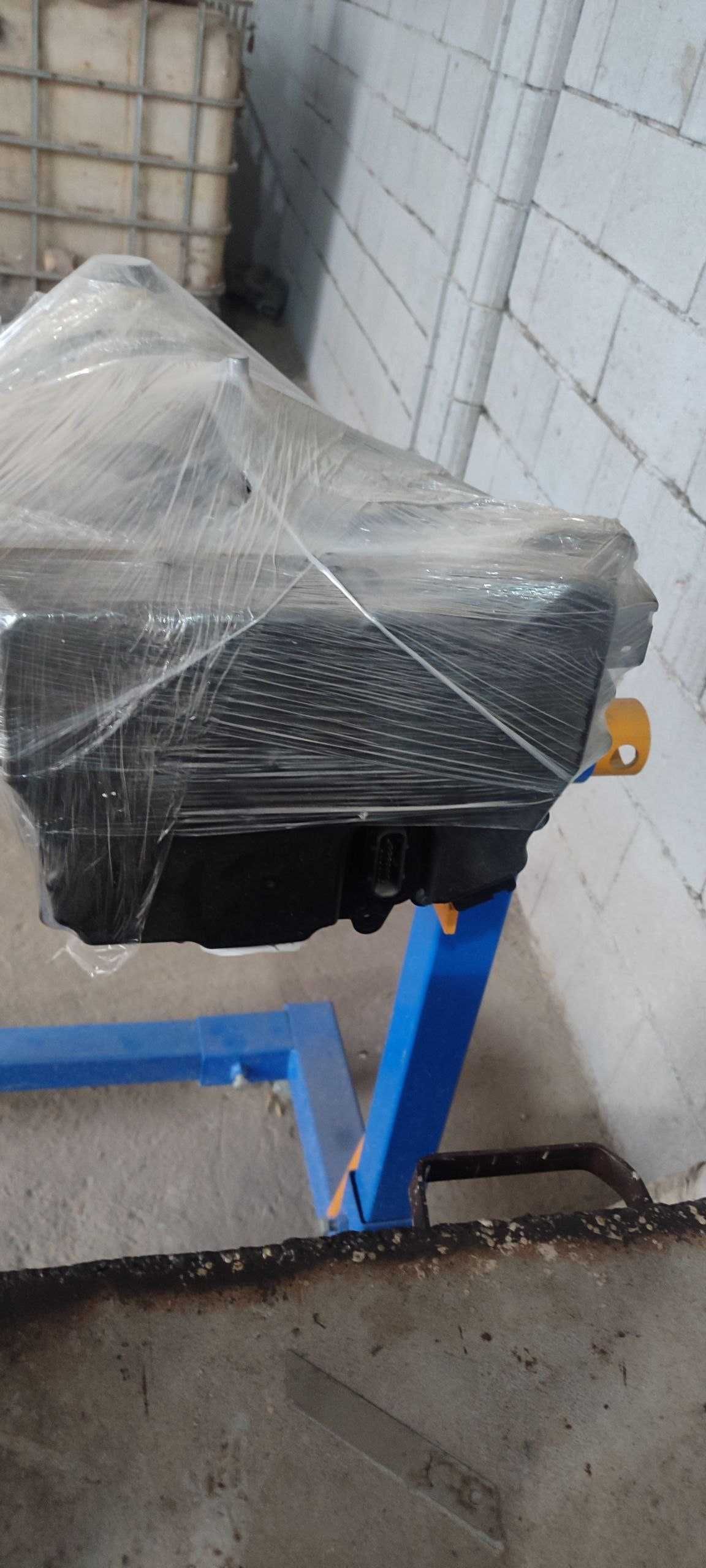 cobilt aptomat karobka sotiladi 60ming yurgan