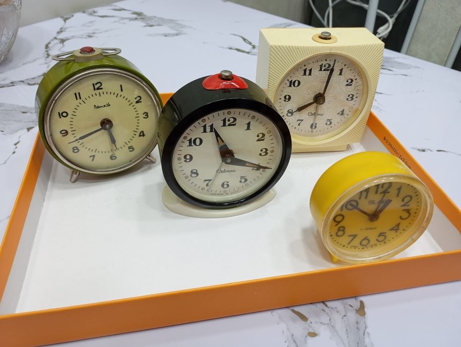 Продаю будильники производство СССР