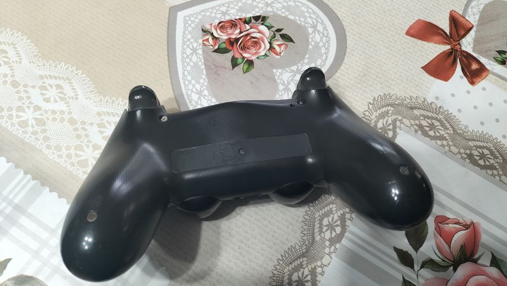 PS 4 plus preț inclus GTA 5 din PlayStore