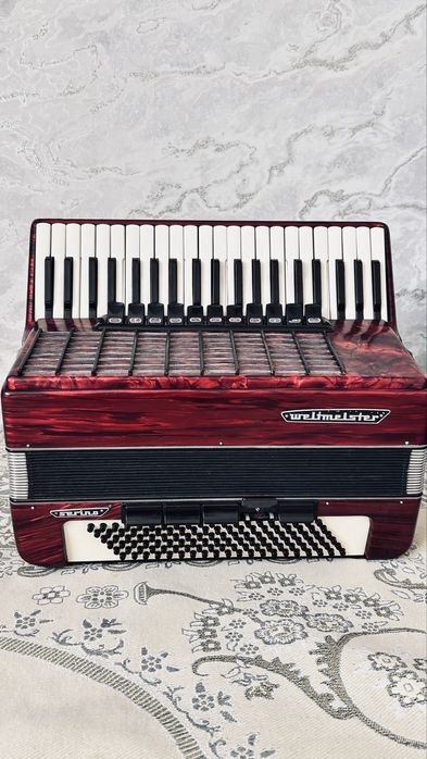 аккордеон продаю вместе с чехлом заказной покупал за 50к