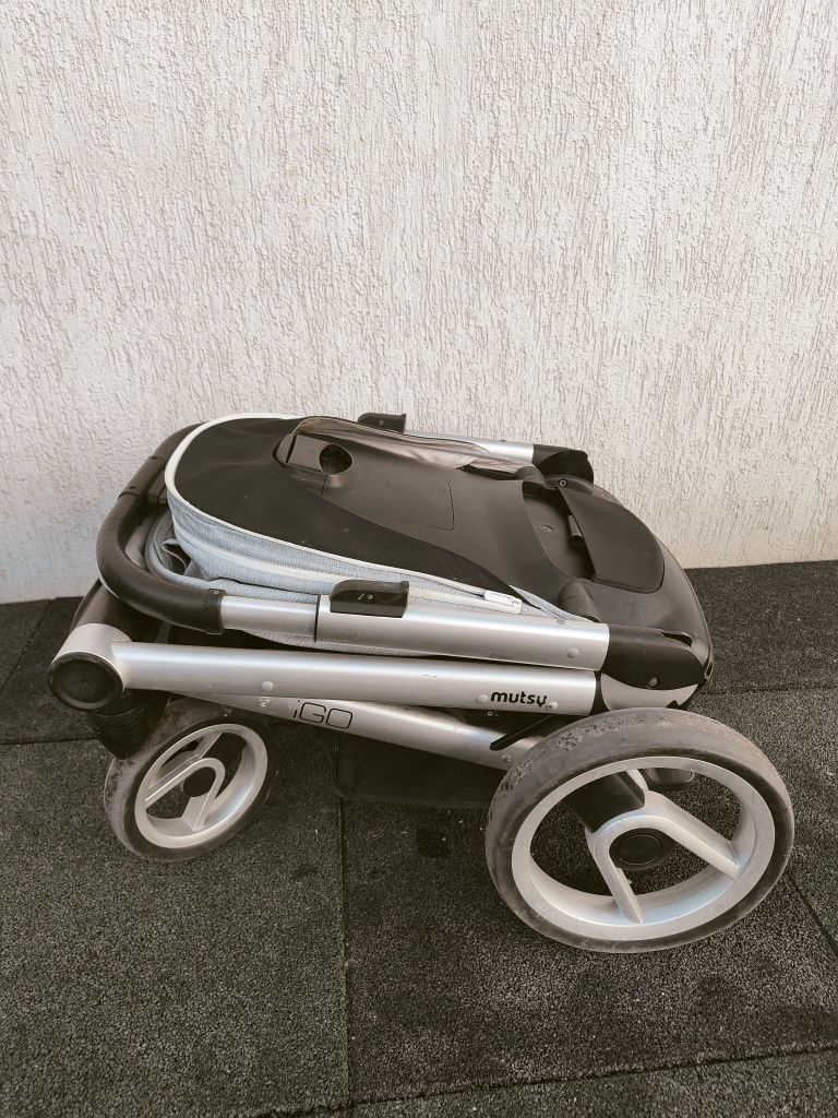 Cărucior Mutsy IGO 2 in 1