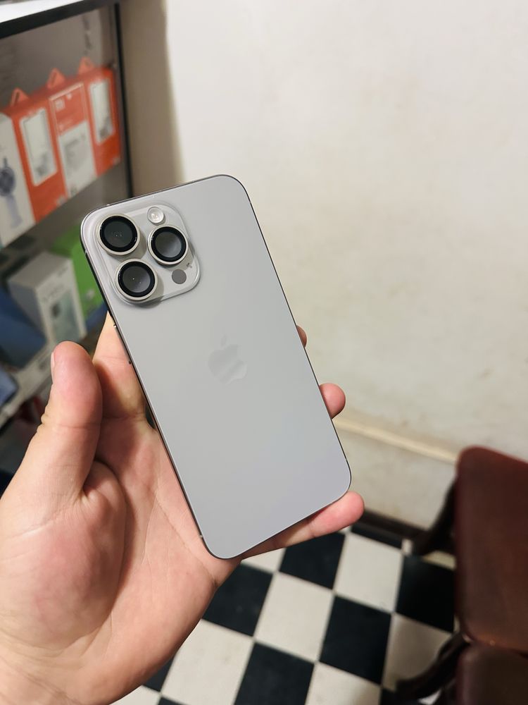 Iphone 15 pro max 256 gb sim kartali.