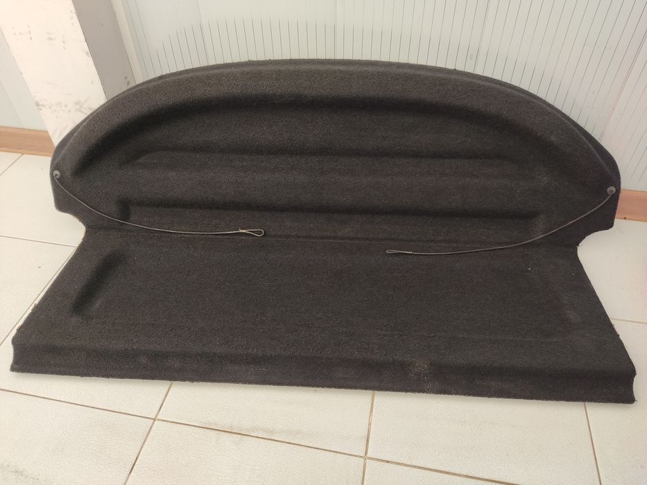 Задняя полка Каризма Хэтчбек