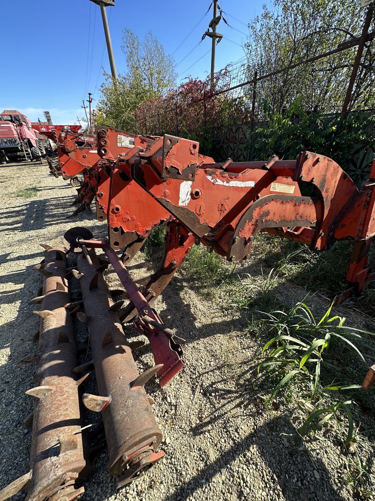 Scarificator si cultivator