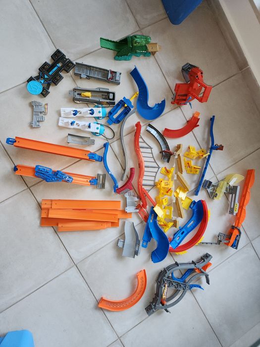 Писти Hot wheels