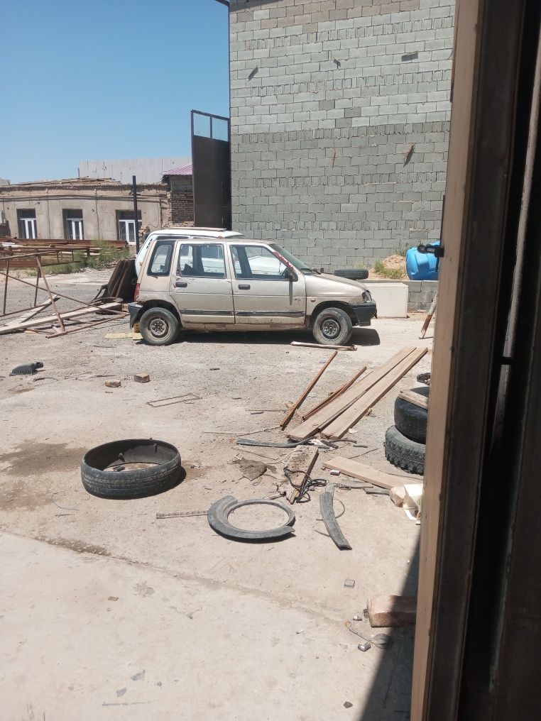 Автомобили на запчати