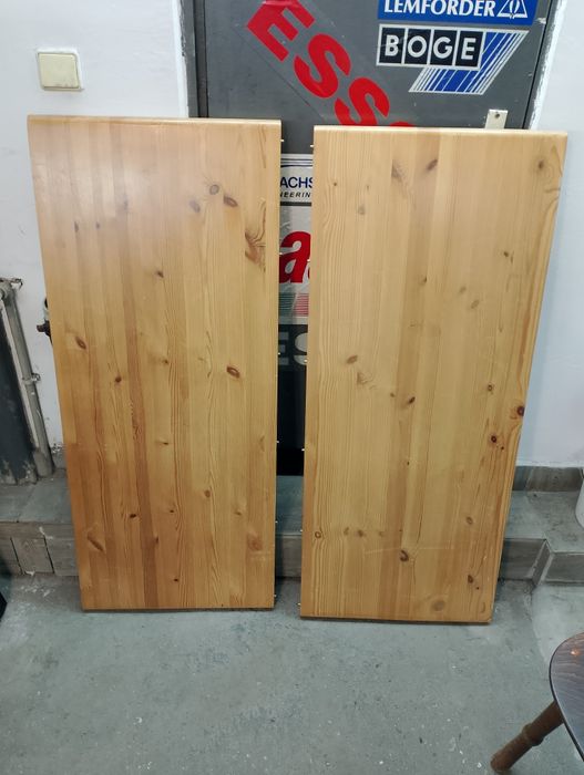 Маса със столове