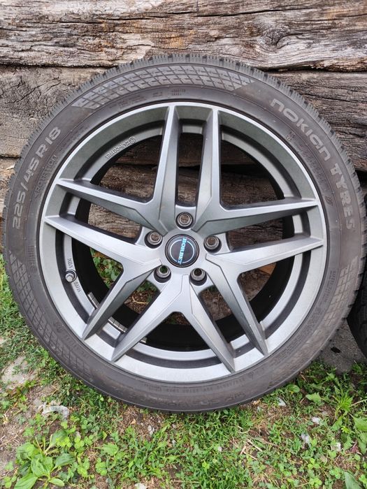 Jante Borbet R18+cauciucuri de iarna Nokian 225 45 18 ,DOT 3921, Skoda