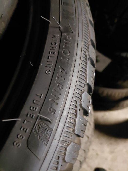 285/30/20" Michelin pilot alpin5