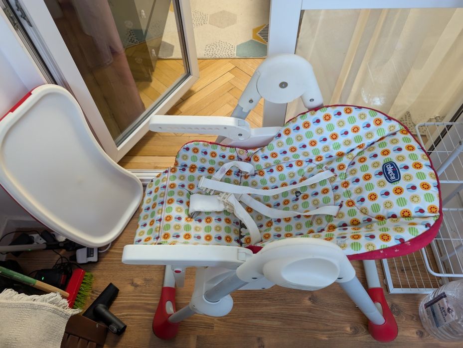 Scaun de masa Chicco Polly