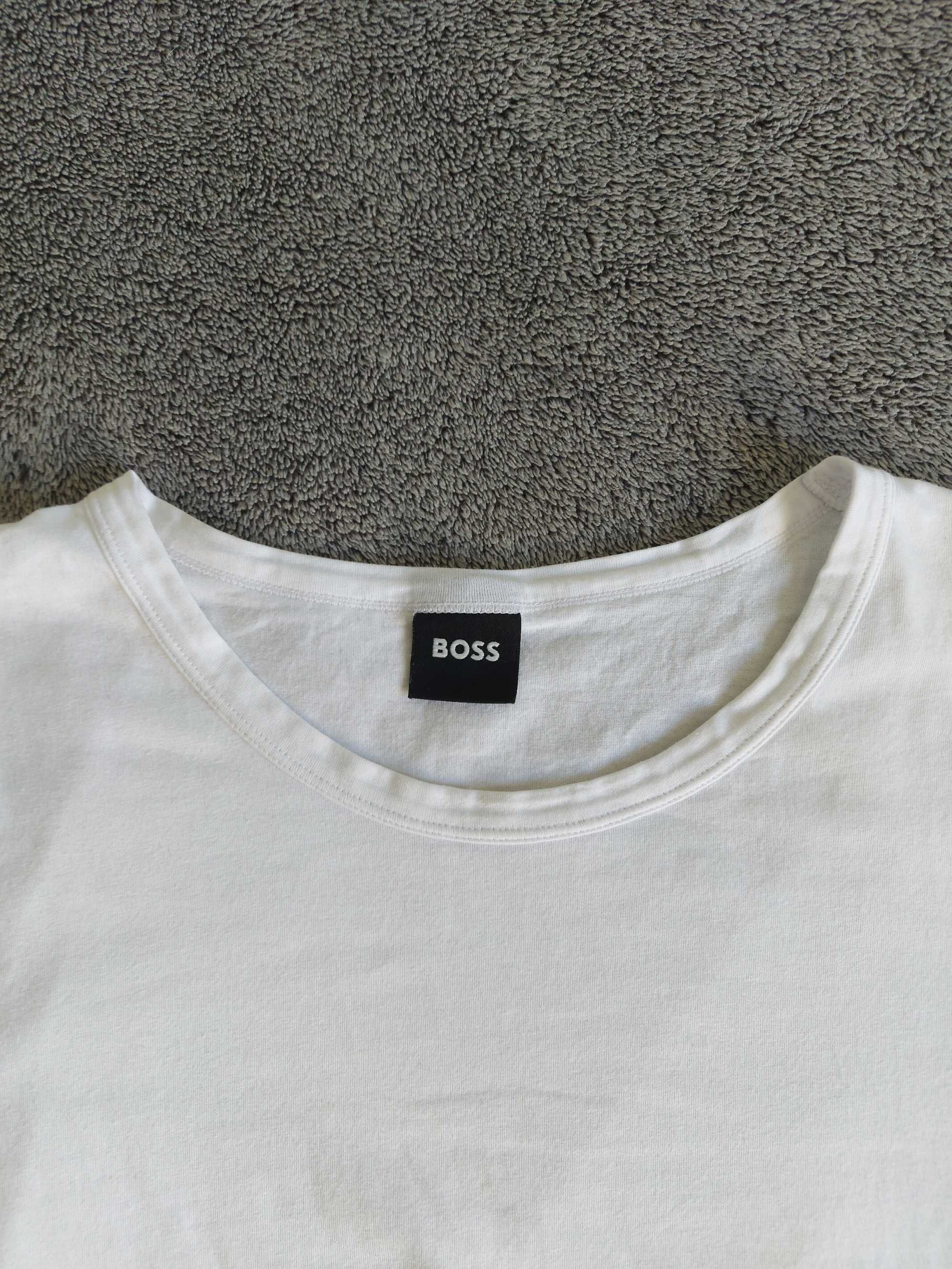 Оригинални мъжки тениски HUGO BOSS - размер L