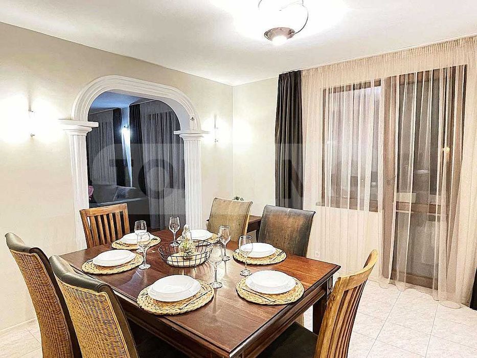 Многостаен апартамент под наем в района на Операта