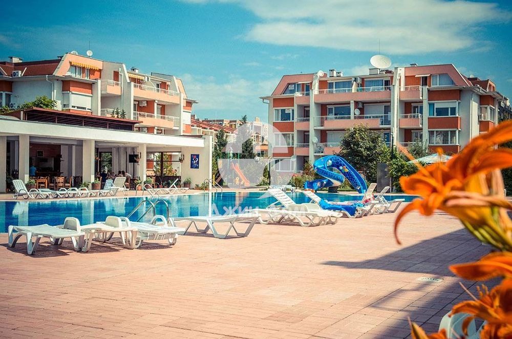 Продава се Двустаен апартамент в к.к. Слънчев бряг - 71 кв.м за 1015 €/кв.м - Снимка #6