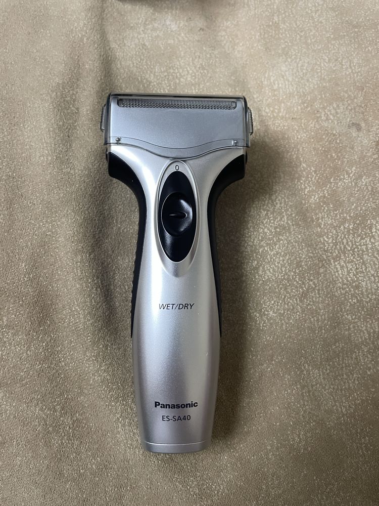 Электробритва Panasonic ES-SA40-S520 сеточная от аккумулятора