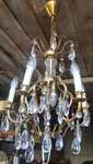 Superb candelabru din bronz cu elemente din cristal,piesa deoseb