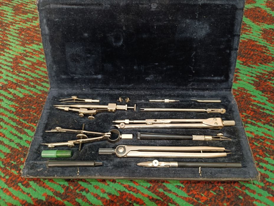 Набор циркулей. (СССР).