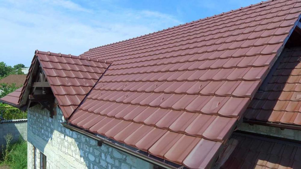 Solicitati montaj acoperis tigla metalica - reparatii acoperisuri pret