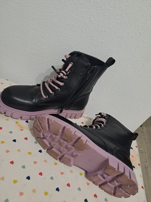 Ghete, purtate o singură dată