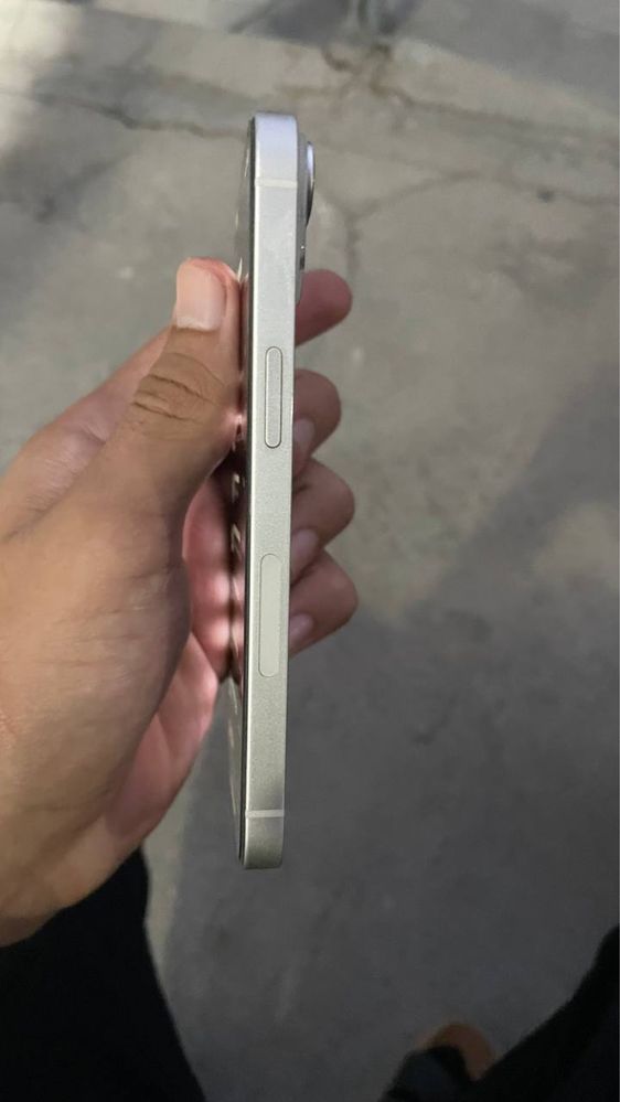Jigar siz holagan telfon Iphone 14 idealll
