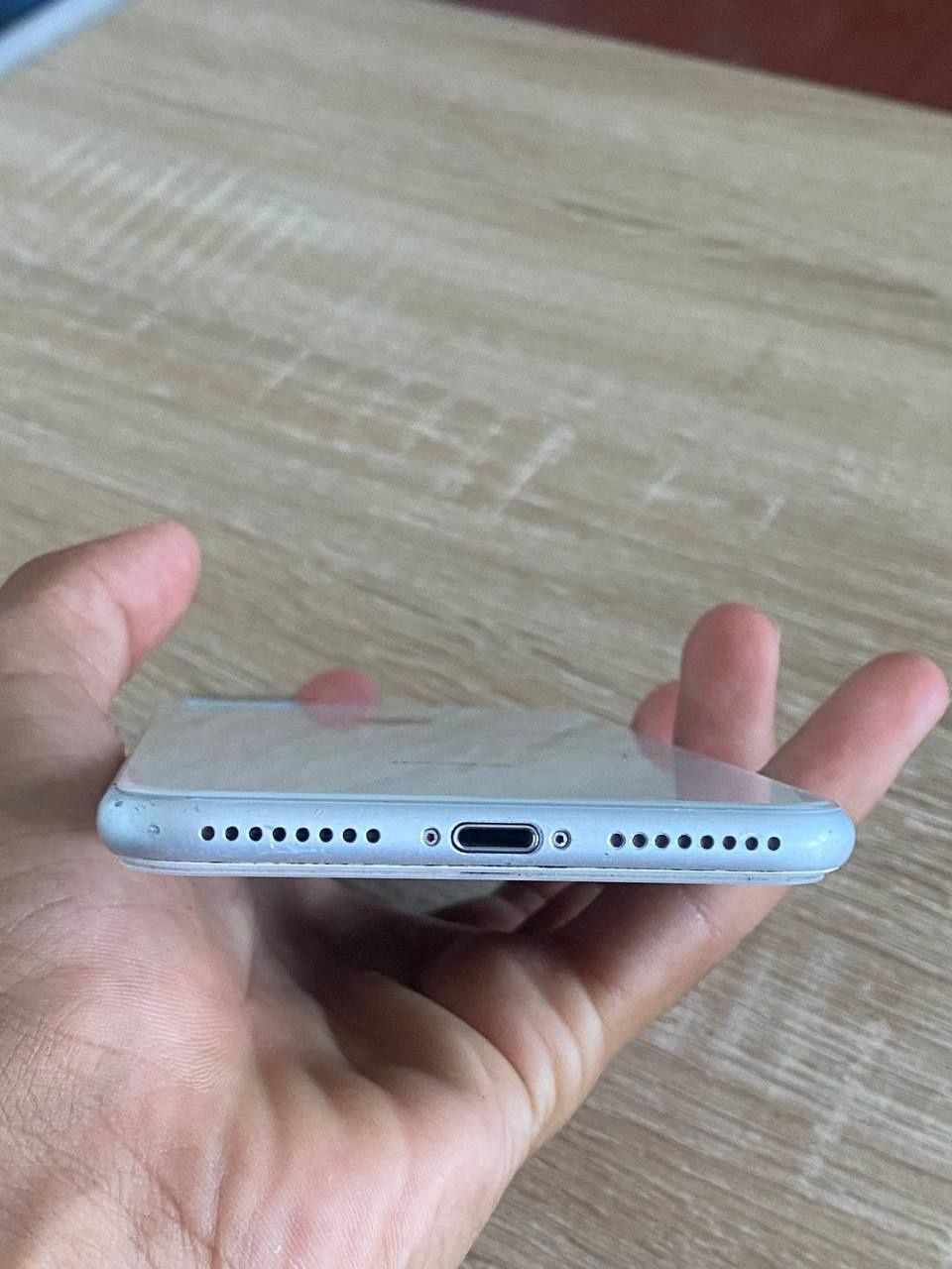 IPhone 8+ imeaybi yoq