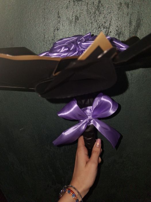 Buchet de trandafiri din satin