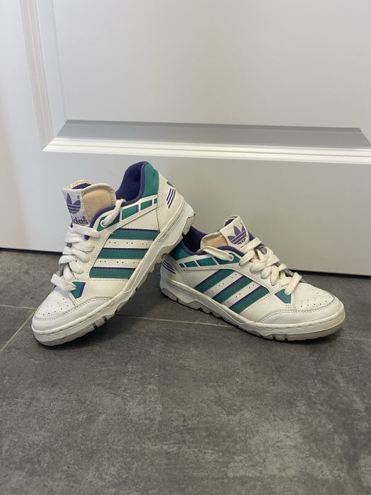 Adidas vintage retro