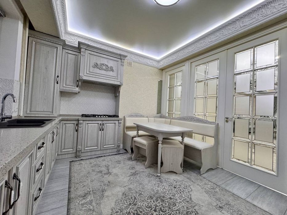 4/3/8 Махтумкули, , 130 м2, ремонт, мебель , Техника