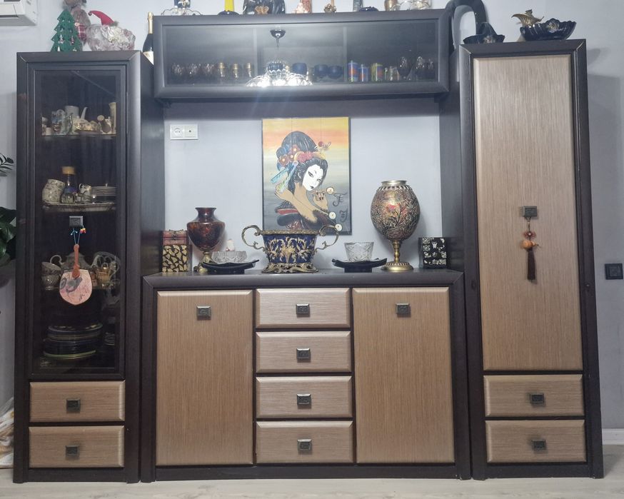 Стенка горка (шкафы)