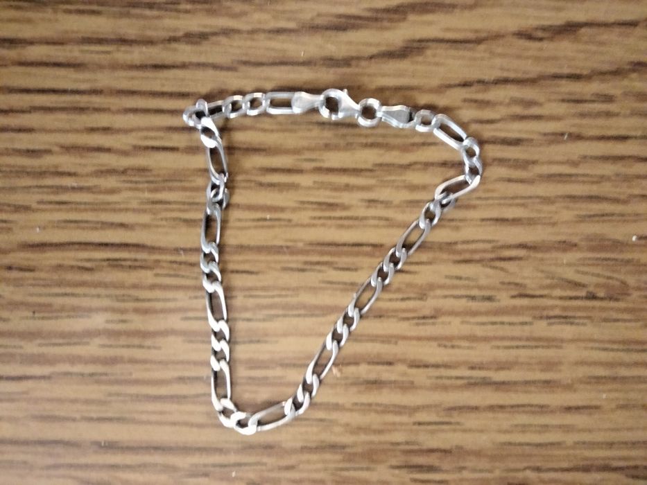 Vând argint in stare perfecta