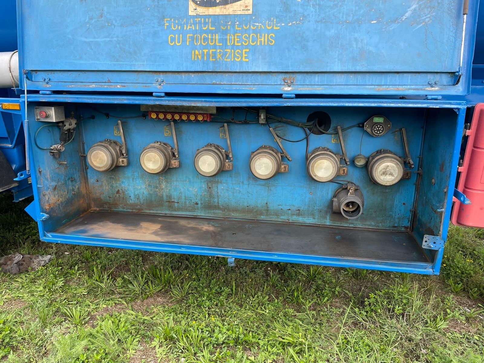 Semiremorca cisterna 30000l Automecanica