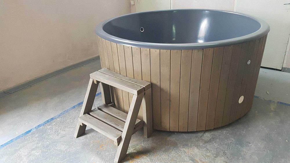 Ciubar / jacuzzi  fibra de sticla  PE STOC CEL MAI BUN PRET